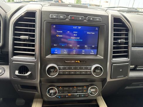 Used 2021 Ford Expedition Platinum AWD/4WD image 17
