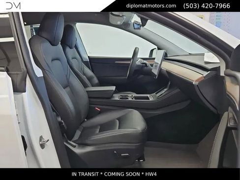 Used 2023 Tesla Model Y Long Range AWD/4WD image 12
