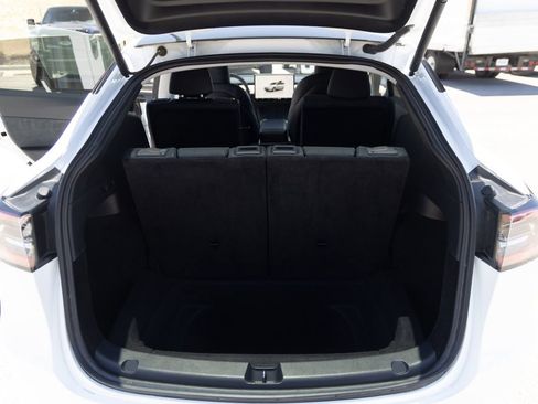 Used 2023 Tesla Model Y Long Range AWD/4WD image 16