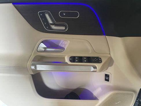 New 2026 Mercedes-Benz GLB 250 GLB 250 image 10