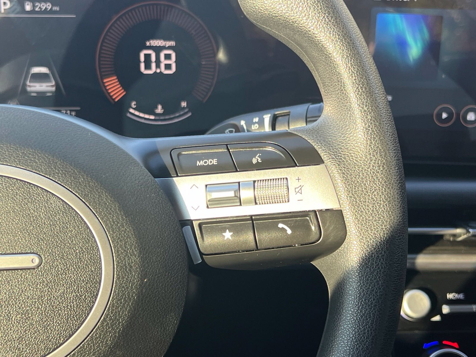Used 2025 Hyundai Santa Cruz SEL FWD image 27