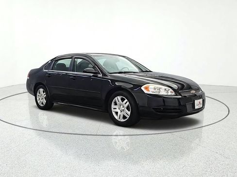 Used 2015 Chevrolet Impala LT w/ LT Sunroof Package FWD image 9