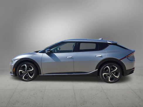 Used 2022 Kia EV6 GT-Line w/ First Edition Package AWD/4WD image 3