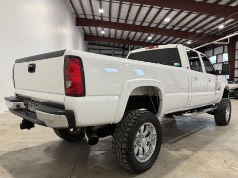 Used 2007 Chevrolet Silverado 2500 LT w/ Heavy-Duty Power Package image 8