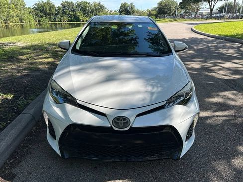 Used 2018 Toyota Corolla SE FWD image 9
