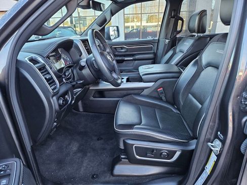 Used 2024 RAM 1500 Laramie image 14