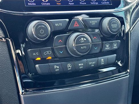 Used 2020 Jeep Grand Cherokee Limited X RWD image 19