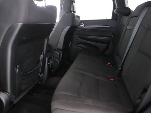 Used 2018 Jeep Grand Cherokee Laredo AWD/4WD image 25
