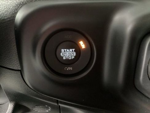 Used 2022 Jeep Wrangler Sport S image 21