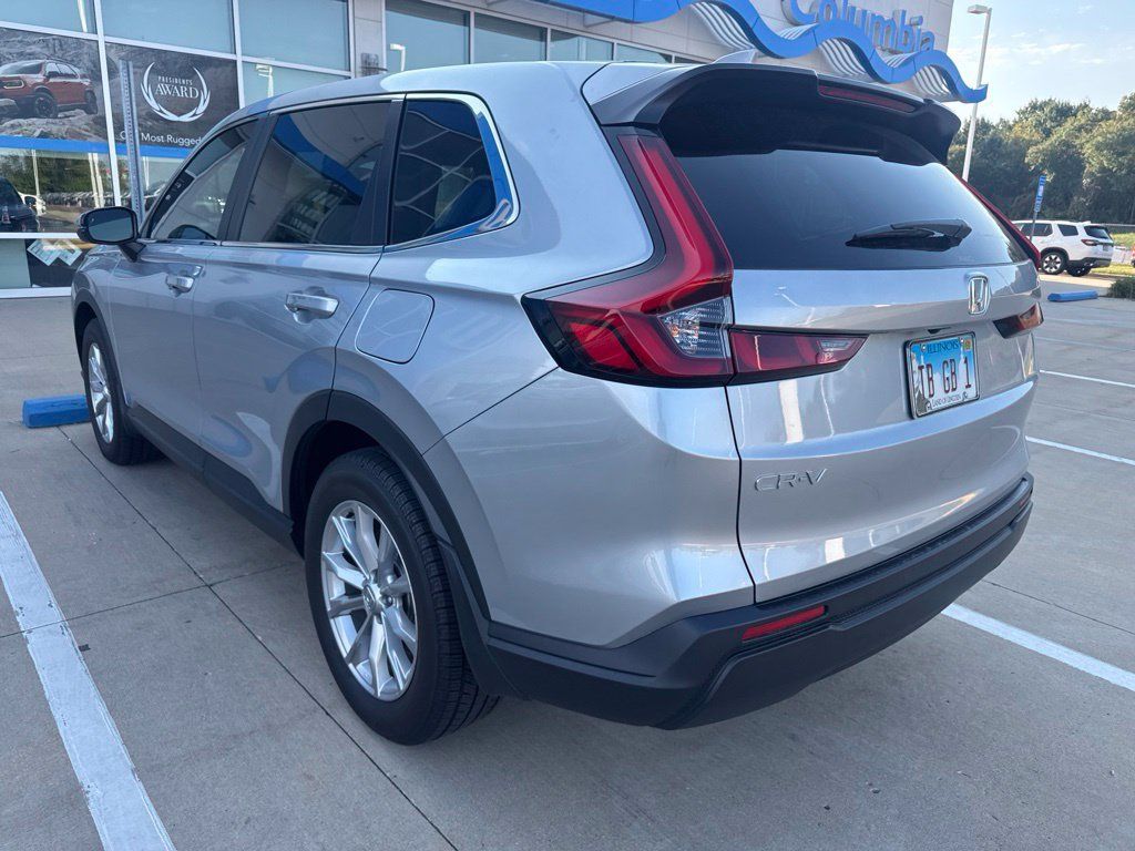 Used 2024 Honda CR-V EX image 5