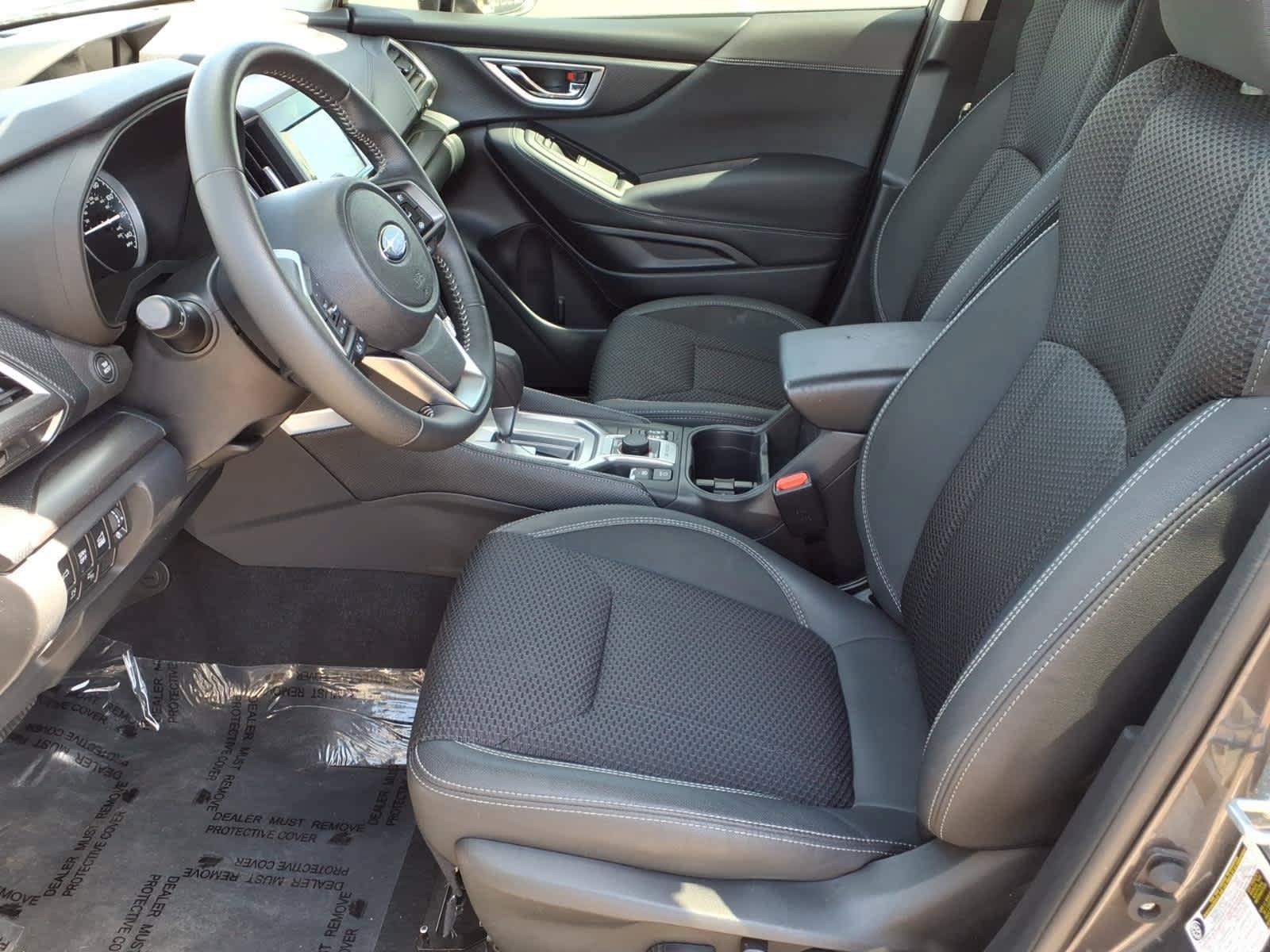 Used 2024 Subaru Forester Premium AWD/4WD image 28