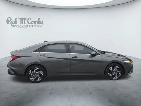 Used 2024 Hyundai Elantra Limited FWD image 6