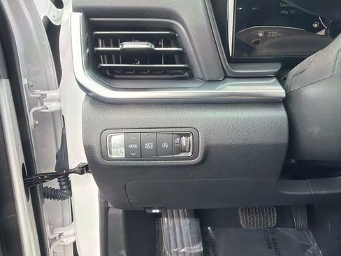 New 2026 GMC Terrain Elevation w/ Elevation Premium Package FWD image 30