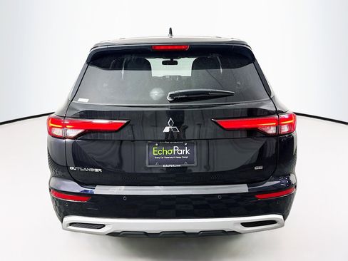 Used 2024 Mitsubishi Outlander SE image 7