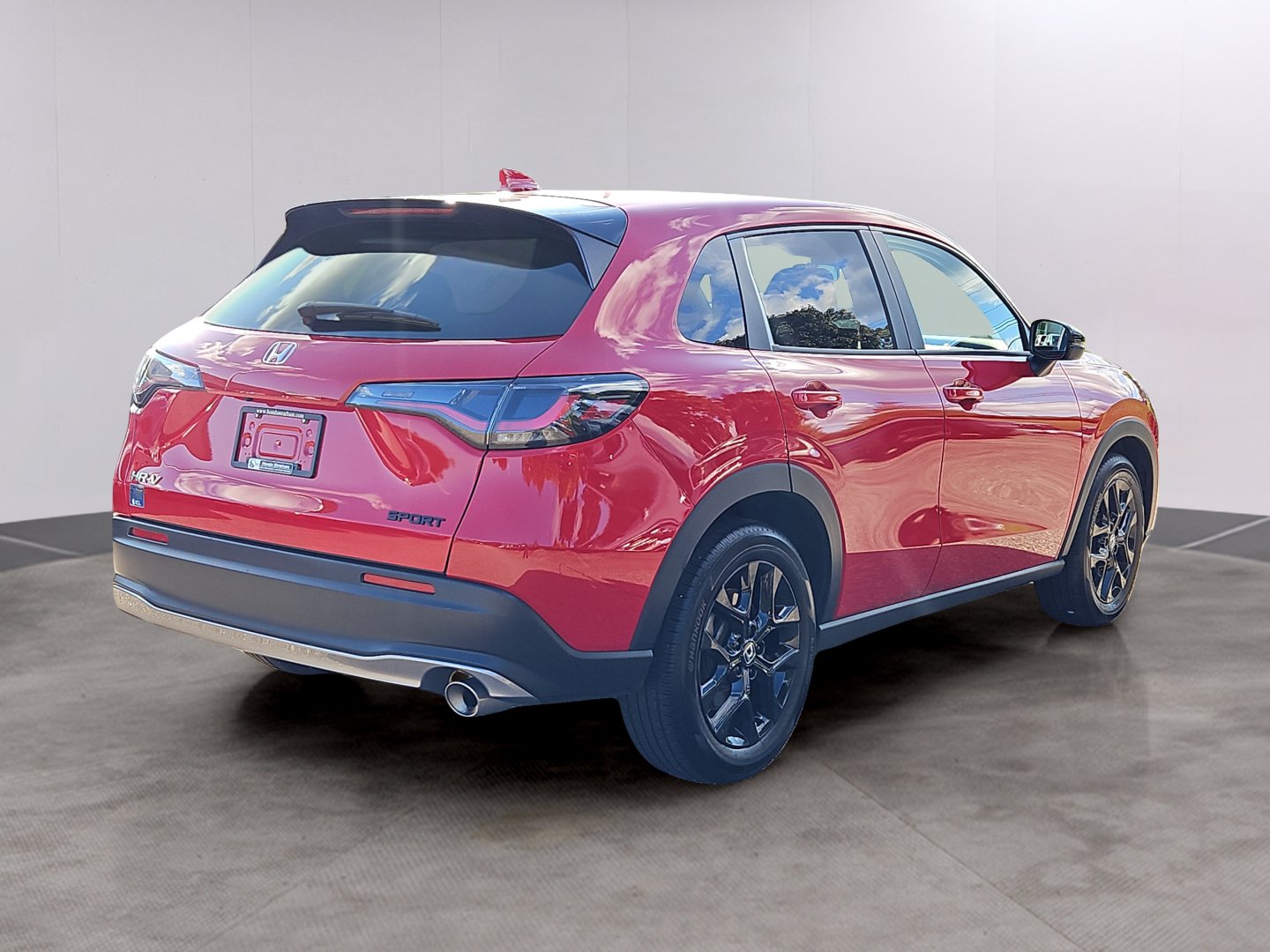 Certified 2025 Honda HR-V Sport image 2