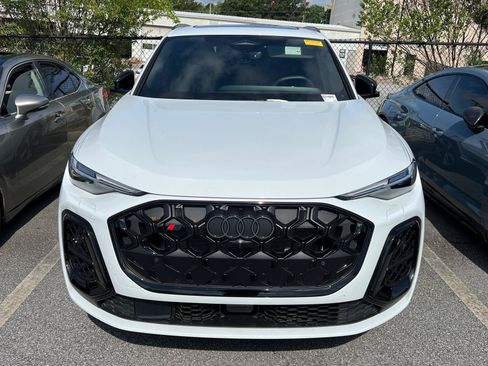 Used 2025 Audi SQ5 Premium Plus AWD/4WD image 2