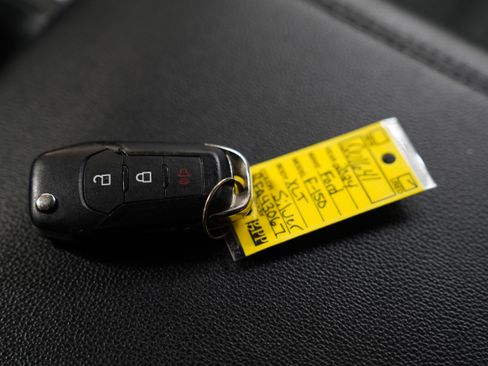 Used 2024 Ford F150 XLT w/ Mobile Office Package image 34