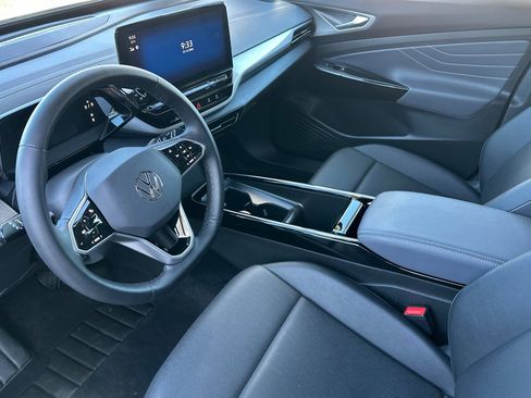 Used 2023 Volkswagen ID.4 S image 10