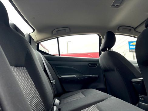 Used 2022 Nissan Versa S image 9