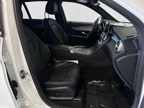 Certified 2022 Mercedes-Benz GLC 300 image 21