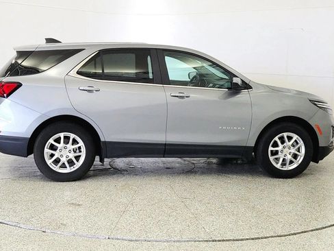 Used 2024 Chevrolet Equinox LT FWD image 8