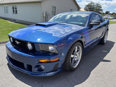 Used 2008 Ford Mustang GT RWD image 7