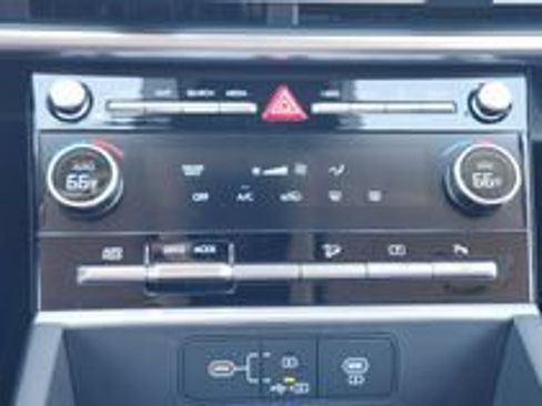 Used 2026 Hyundai Santa Fe SE FWD image 10
