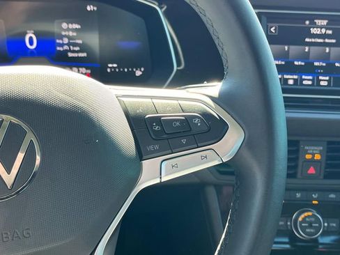 Used 2024 Volkswagen Jetta SE image 17