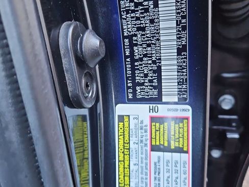 Used 2014 Toyota Corolla S FWD image 28