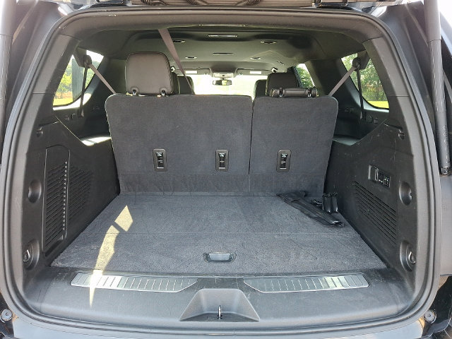 Used 2021 Chevrolet Suburban Premier AWD/4WD image 28