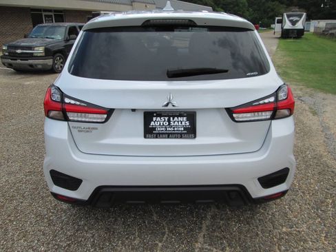 Used 2025 Mitsubishi Outlander Sport ES AWD/4WD image 23
