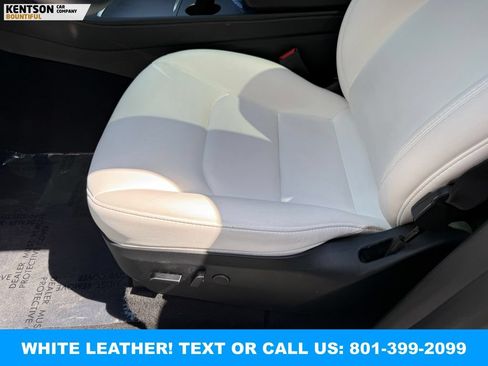 Used 2023 Tesla Model Y Performance AWD/4WD image 27