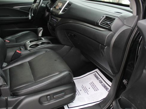 Used 2017 Honda Ridgeline RTL image 17