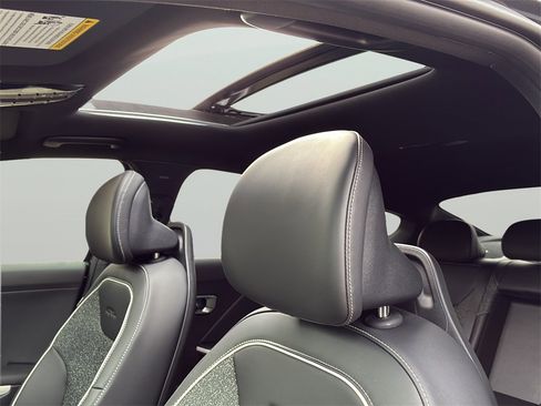 New 2025 Kia K4 GT-Line w/ GT-Line Sunroof Package image 15