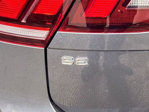 Certified 2023 Volkswagen Tiguan SE R-Line AWD/4WD image 24