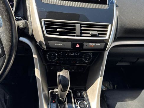 Used 2019 Mitsubishi Eclipse Cross SEL image 23