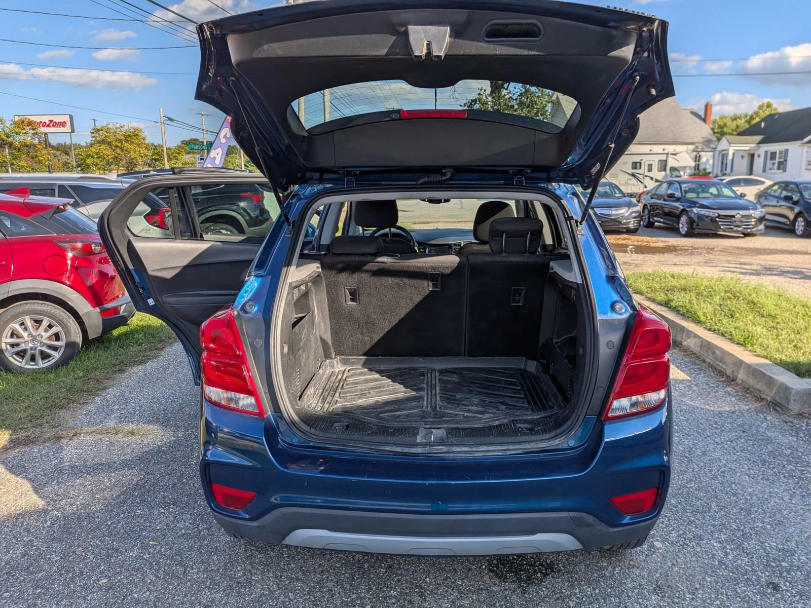 Used 2020 Chevrolet Trax LT FWD image 24