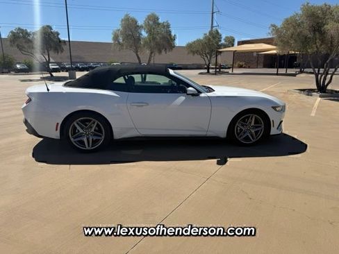 Used 2025 Ford Mustang Premium RWD image 6