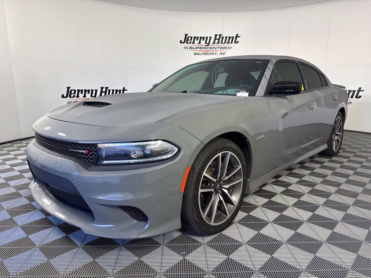 Used 2023 Dodge Charger R/T w/ Harman/Kardon Audio Group RWD image 1