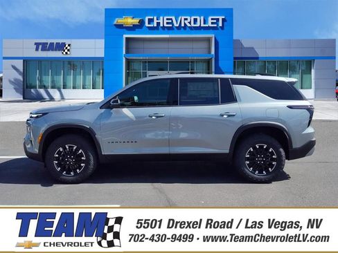 New 2026 Chevrolet Traverse Z71 w/ Driver Confidence Package AWD/4WD image 1
