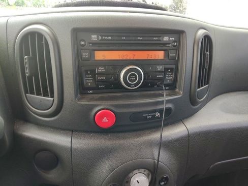 Used 2014 Nissan Cube 1.8 S w/ Interior Designer Package FWD image 13