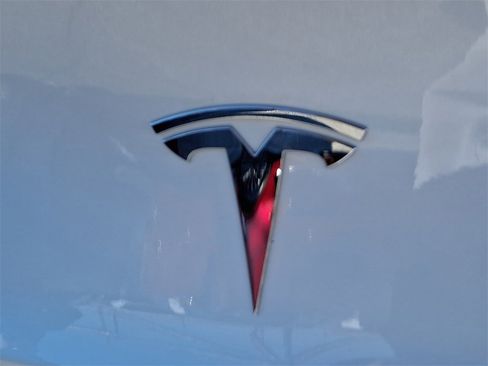 Used 2020 Tesla Model 3 Standard Range Plus image 29