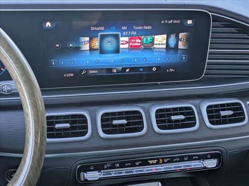 Used 2021 Mercedes-Benz GLS 580 4MATIC image 9