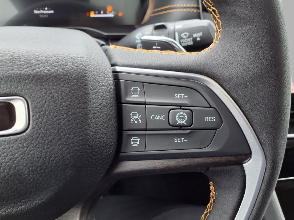 New 2026 Jeep Grand Cherokee Limited AWD/4WD image 13