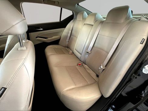 Used 2022 Nissan Altima 2.5 SL FWD image 21