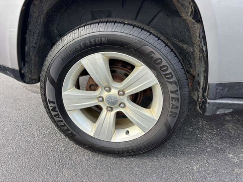 Used 2014 Jeep Compass Latitude w/ All Weather Capability Group image 25