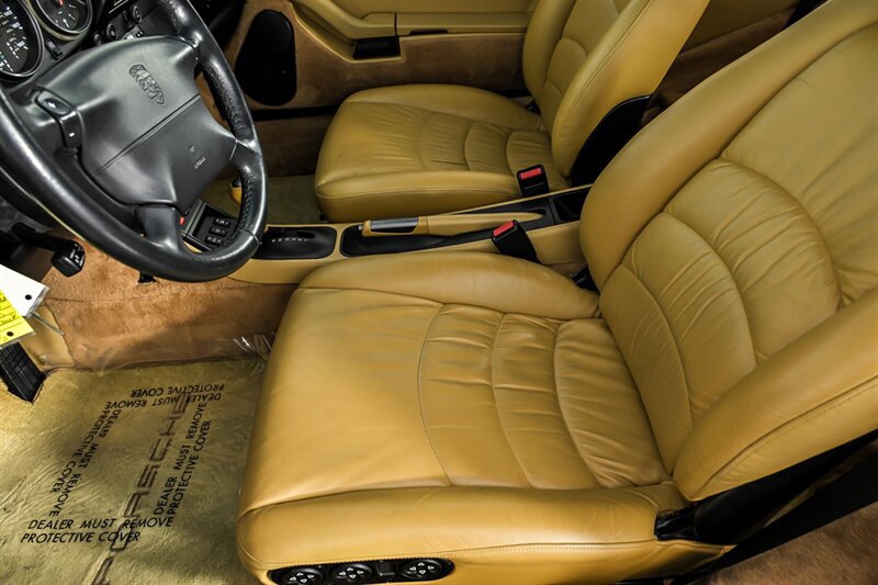 Used 1997 Porsche 911 Carrera RWD image 16