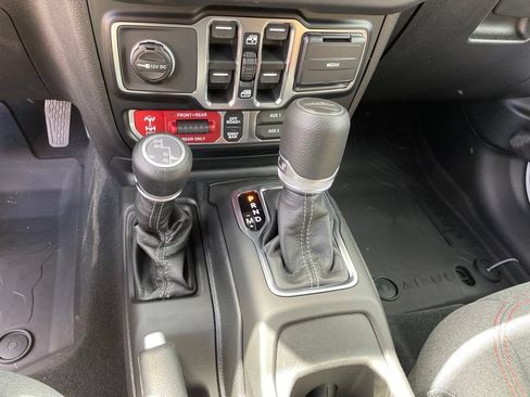 New 2026 Jeep Gladiator Sport AWD/4WD image 15