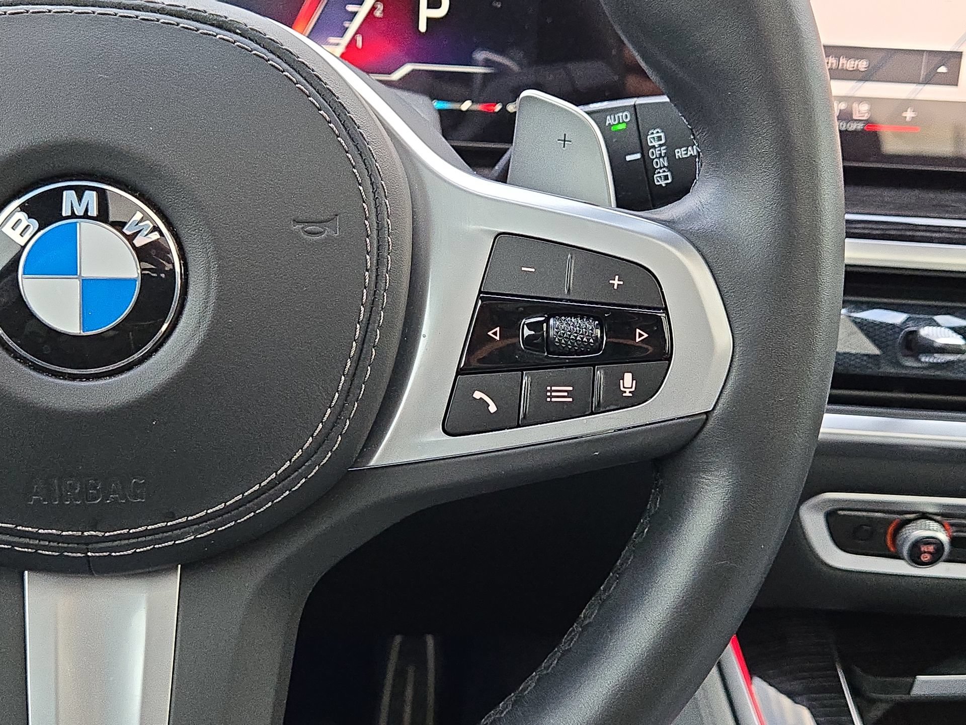 Used 2024 BMW X5 xDrive40i w/ M Sport Package AWD/4WD image 21