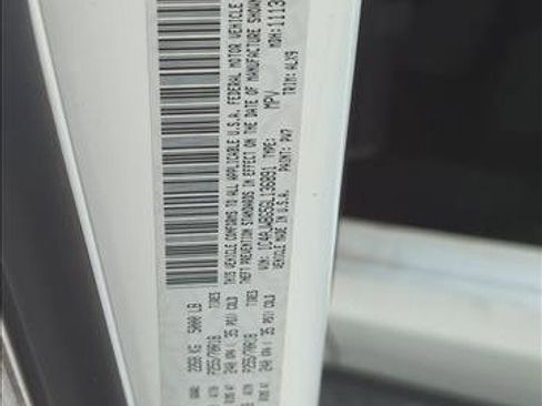 Used 2016 Jeep Wrangler Sahara w/ Connectivity Group image 27